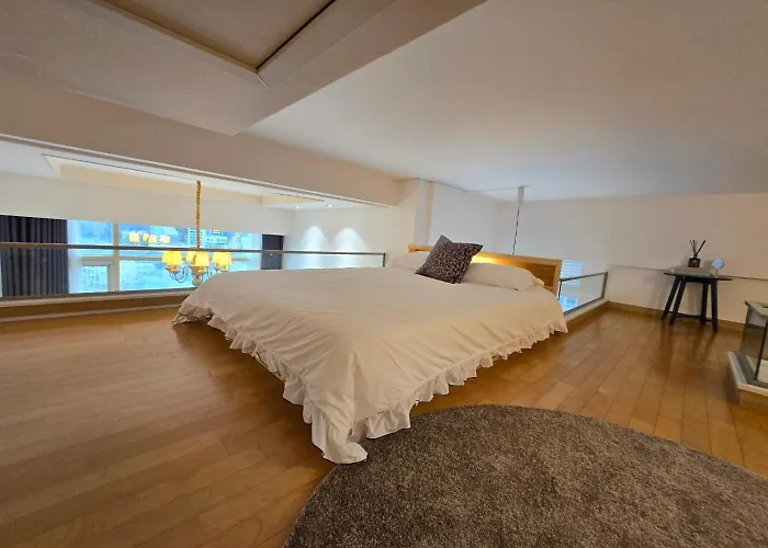 Gleam House Apartment